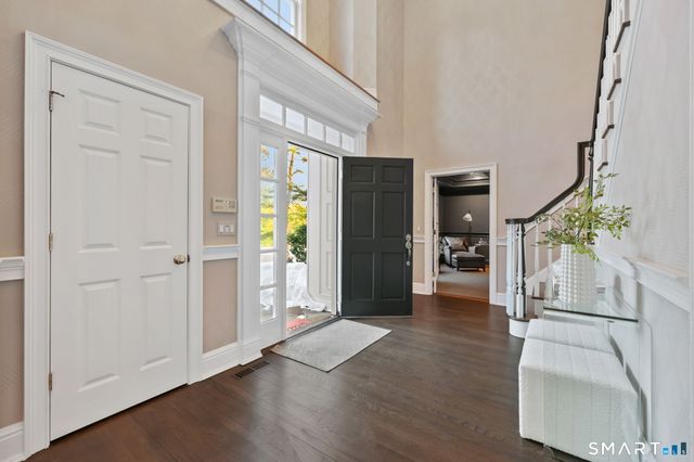 96 Weed Street, New Canaan, CT 06840