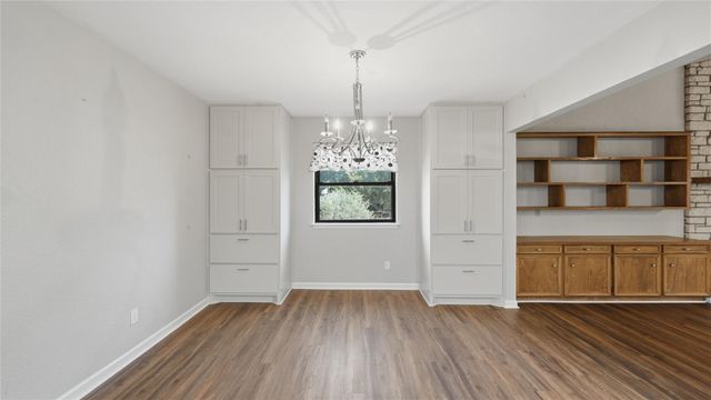 132 W Outer DR, Canyon Lake, TX 78133