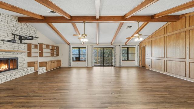 132 W Outer DR, Canyon Lake, TX 78133