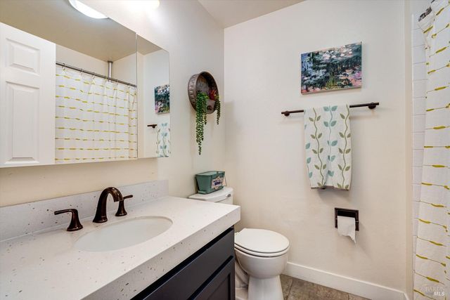 18120 Vassar Ct, Sonoma, CA 95476