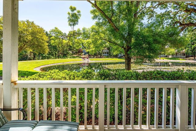 18120 Vassar Ct, Sonoma, CA 95476