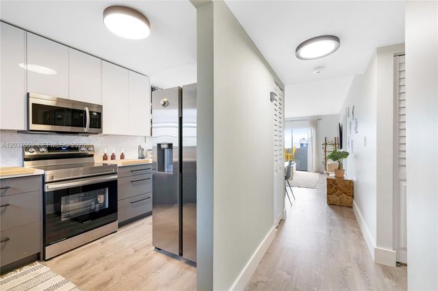 1250 Lincoln Rd 510, Miami Beach, FL 33139