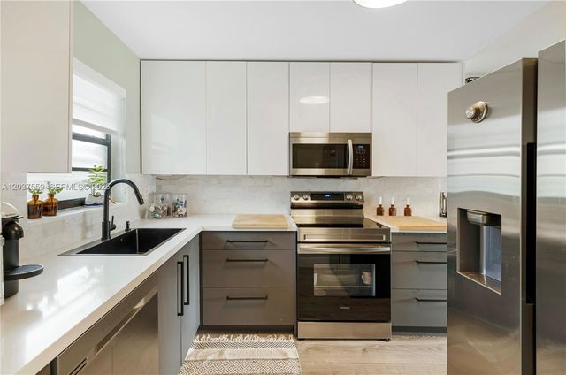 1250 Lincoln Rd 510, Miami Beach, FL 33139