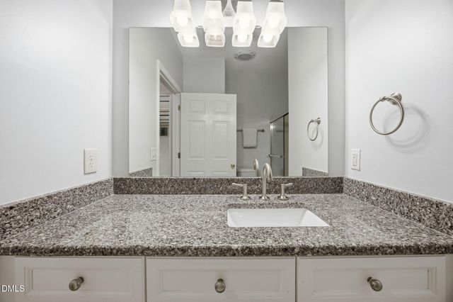 8041 Allyns Landing Way, Raleigh, NC 27615