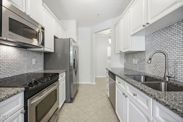8041 Allyns Landing Way, Raleigh, NC 27615