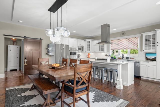 5845 York Avenue S, Edina, MN 55410