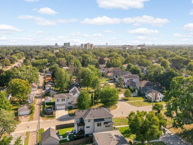 5845 York Avenue S, Edina, MN 55410