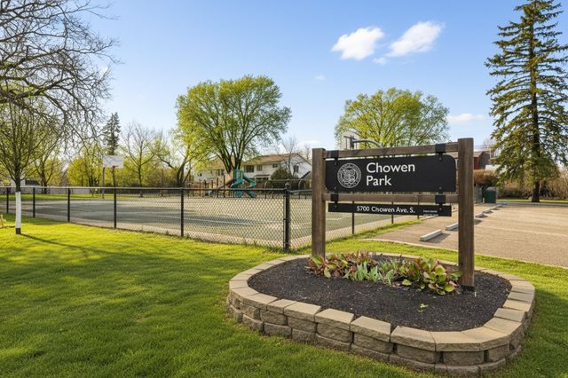 5845 York Avenue S, Edina, MN 55410