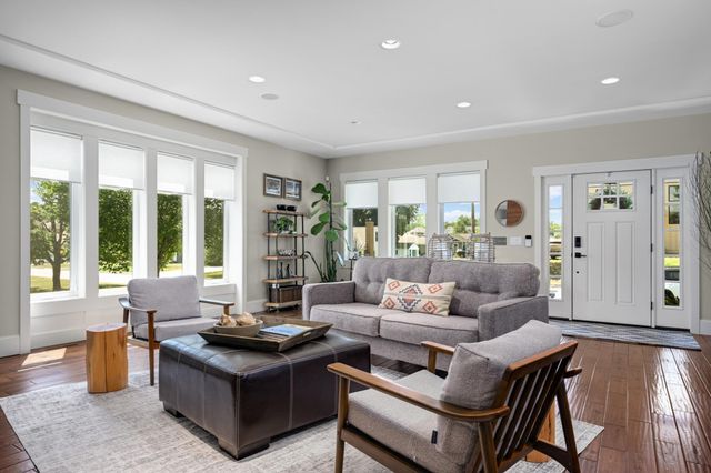 5845 York Avenue S, Edina, MN 55410
