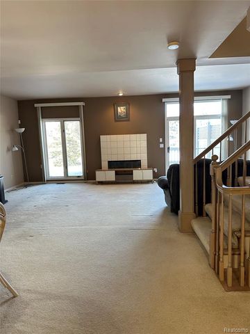 2753 Maitland Drive, Ann Arbor, MI 48105