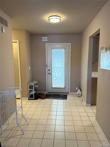 2753 Maitland Drive, Ann Arbor, MI 48105