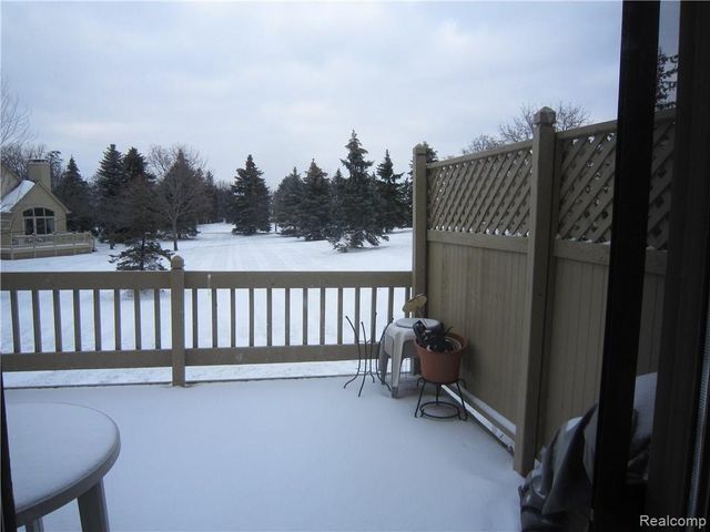 2753 Maitland Drive, Ann Arbor, MI 48105