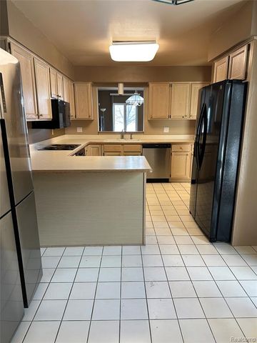 2753 Maitland Drive, Ann Arbor, MI 48105