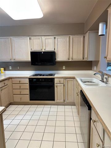 2753 Maitland Drive, Ann Arbor, MI 48105