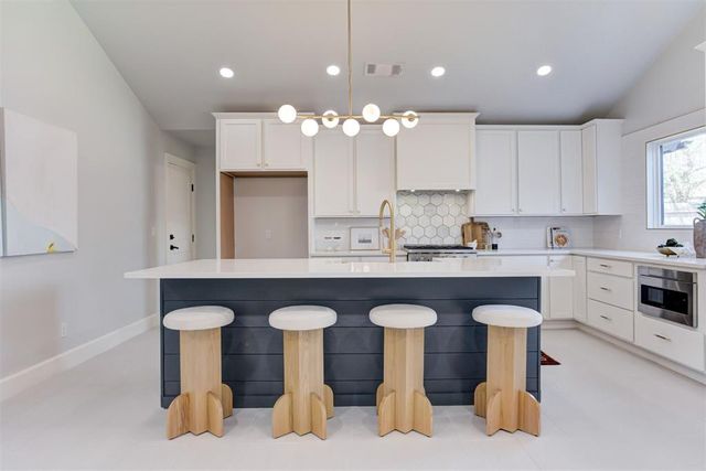 2101 NW 60th Street, Oklahoma City, OK 73112