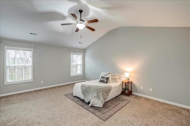 2089 Falling Leaves Lane, Lexington, KY 40509