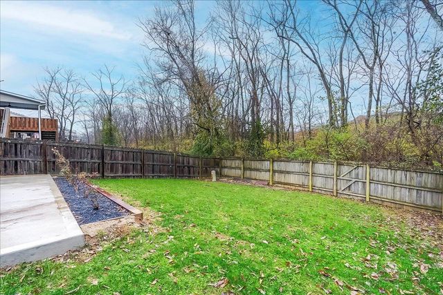 2089 Falling Leaves Lane, Lexington, KY 40509