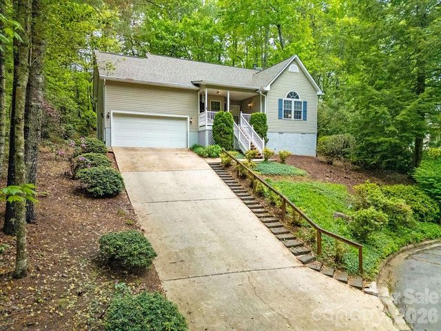 61 Autumn Glen Court, Brevard, NC 28712