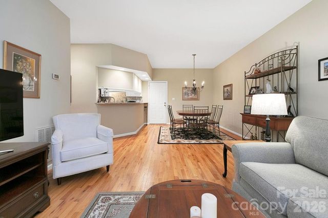 61 Autumn Glen Court, Brevard, NC 28712