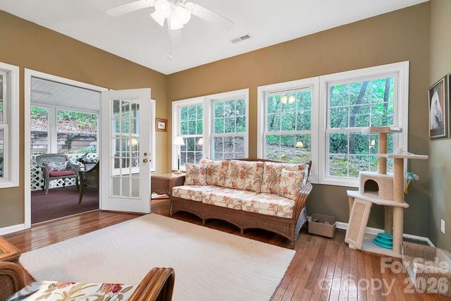 61 Autumn Glen Court, Brevard, NC 28712