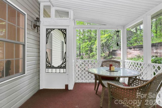 61 Autumn Glen Court, Brevard, NC 28712