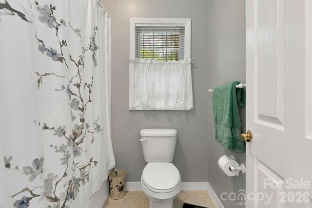 61 Autumn Glen Court, Brevard, NC 28712