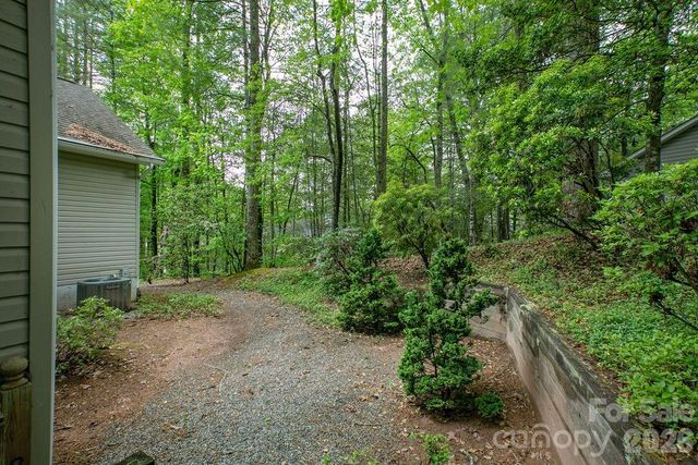 61 Autumn Glen Court, Brevard, NC 28712