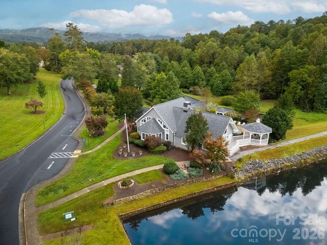 61 Autumn Glen Court, Brevard, NC 28712