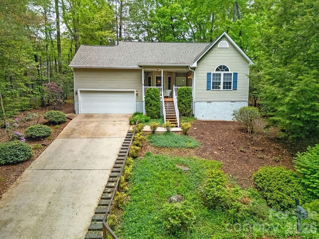 61 Autumn Glen Court, Brevard, NC 28712