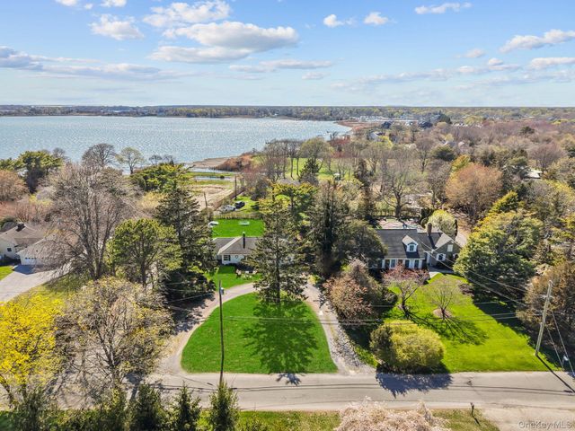 84 Evergreen Avenue, East Moriches, NY 11940