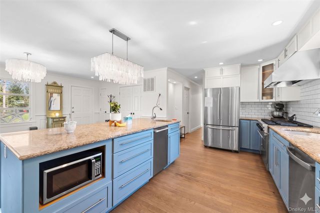 84 Evergreen Avenue, East Moriches, NY 11940