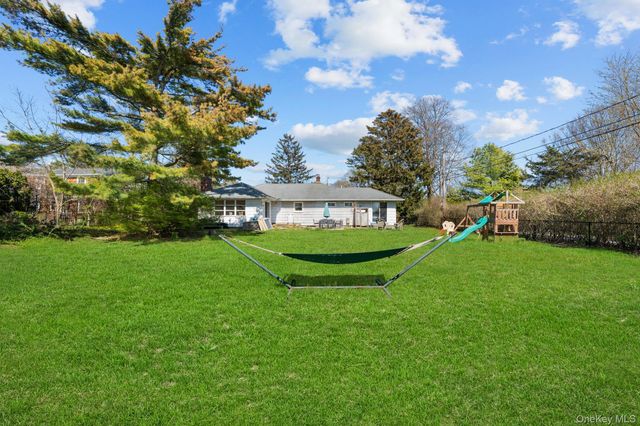 84 Evergreen Avenue, East Moriches, NY 11940