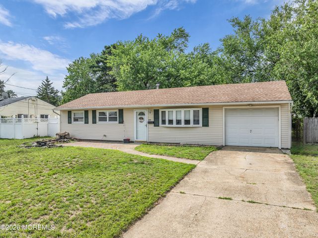 449 Alfred Road, Toms River, NJ 08757