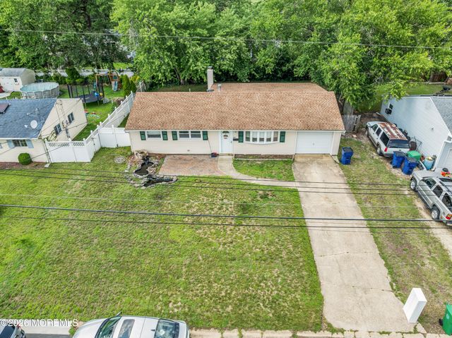 449 Alfred Road, Toms River, NJ 08757
