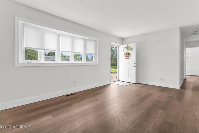 449 Alfred Road, Toms River, NJ 08757