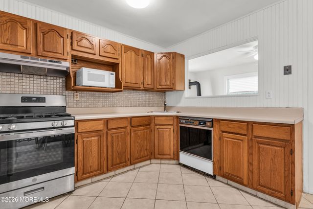 449 Alfred Road, Toms River, NJ 08757