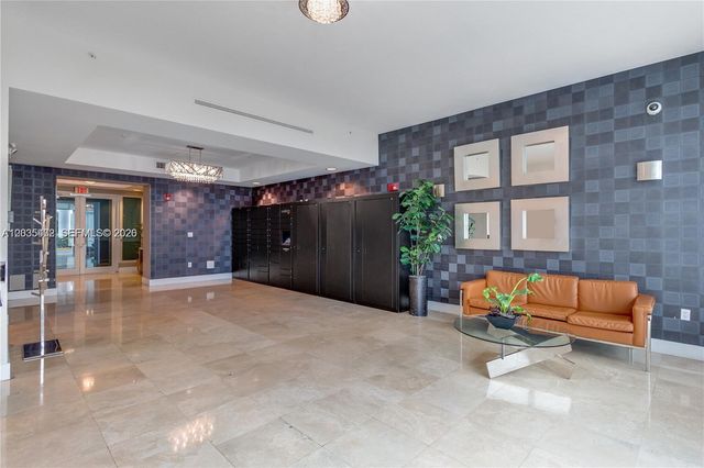 14951 Royal Oaks Ln 708, North Miami, FL 33181