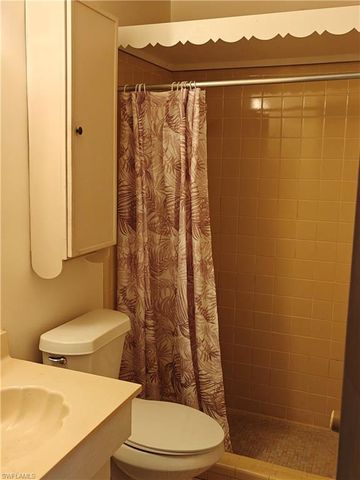 26 Temple CT, Lehigh Acres, FL 33936