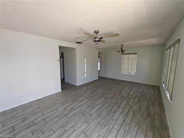 26 Temple CT, Lehigh Acres, FL 33936