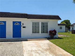 26 Temple CT, Lehigh Acres, FL 33936