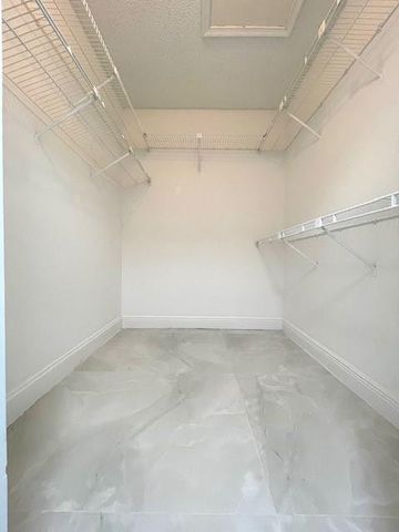 1712 NW 91st Avenue, Plantation, FL 33322