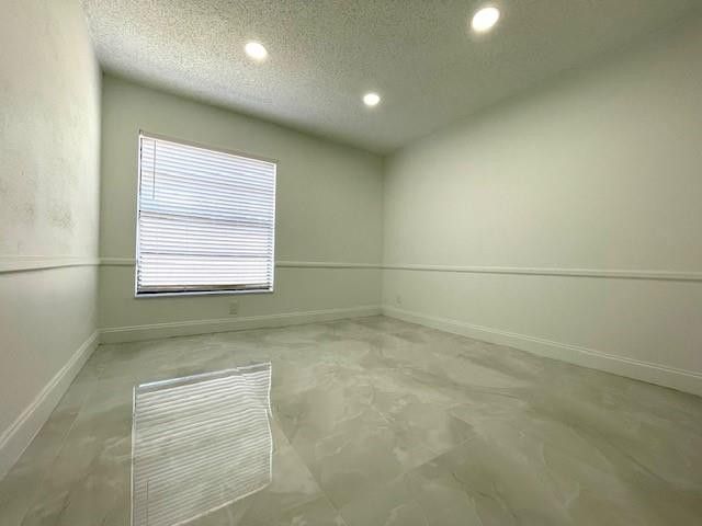 1712 NW 91st Avenue, Plantation, FL 33322