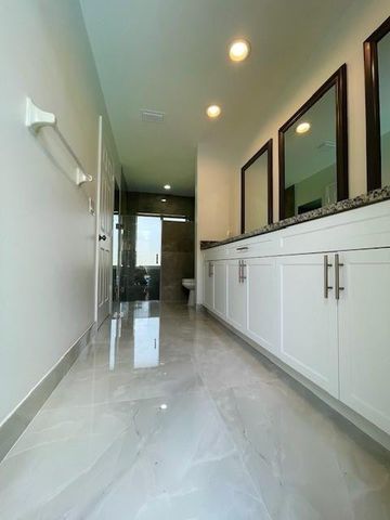 1712 NW 91st Avenue, Plantation, FL 33322