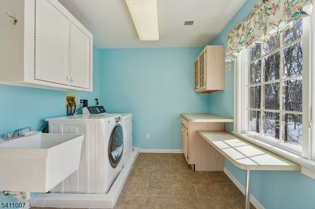 12 Fox Hollow Rd, Morris Twp., NJ 07960