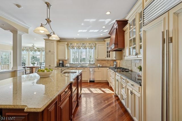 12 Fox Hollow Rd, Morris Twp., NJ 07960