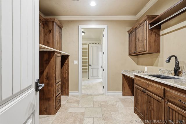 8001 S Galveston Court, Tulsa, OK 74132