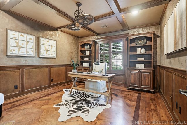 8001 S Galveston Court, Tulsa, OK 74132