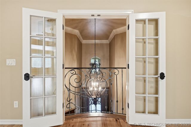8001 S Galveston Court, Tulsa, OK 74132
