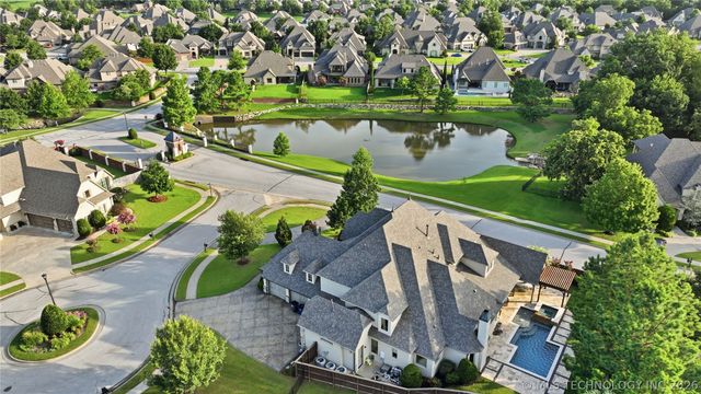 8001 S Galveston Court, Tulsa, OK 74132
