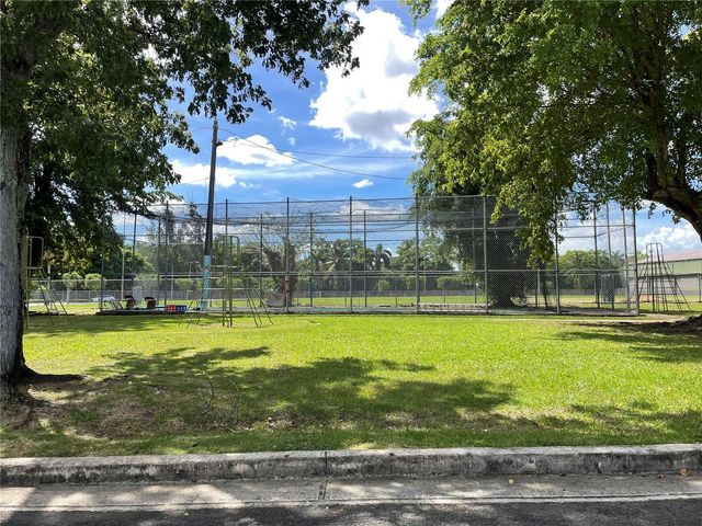 RIO AMAZONA BB1 VALLE VERDE II, Bayamon, PR 00961